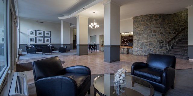 Lobby Lobby